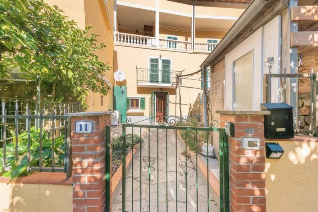 Bright Finalborgo Apartment Finale Ligure Luaran gambar