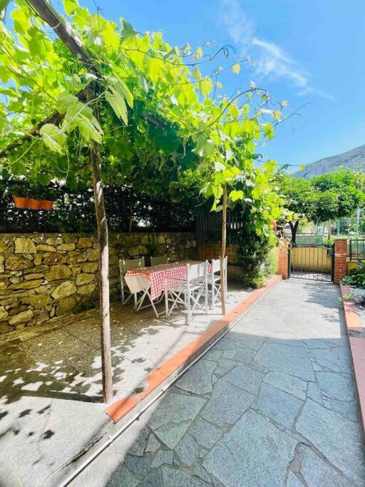 Bright Finalborgo Apartment Finale Ligure Luaran gambar